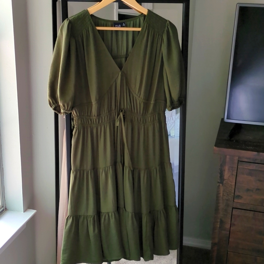 Gap dress in Medium tall